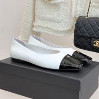 Chanel Ballet Flats with CC Logo Women in Calfskin and Patent Leather White