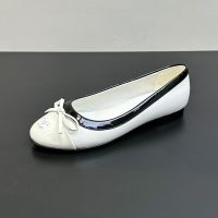 Chanel Bow Ballet Flats with CC Logo Women in Lambskin and Patent Leather White