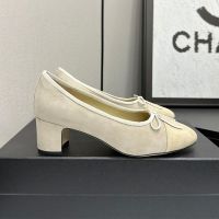Chanel Bow Mid-Heel Pumps Women in Suede Beige