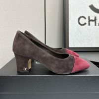 Chanel G31749 Pumps Women in Suede Taupe