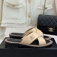 Chanel G45672 Slides with Woven Chain Logo Women in Quilted Lambskin Brown/Black