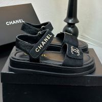 Chanel G46018 Sandals with Woven Chain Logo Women in Horsehair Black