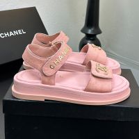 Chanel G46018 Sandals with Woven Chain Logo Women in Horsehair Pink