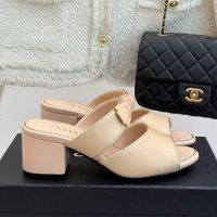 Chanel G46332 Slides with Enamel CC Bow Women in Lambskin Apricot