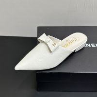 Chanel G46550 Mules with CC Logo Bow Women in Wrinkle Patent Calfskin White