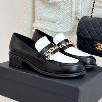 Chanel G46581 Moccasins with Strass Woven Chain Women in Shiny Lambskin Black/White