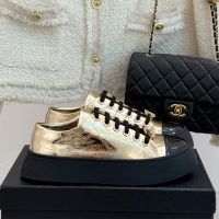 Chanel G46620 Platform Sneakers with CC Logo Women in Patent Leather Gold