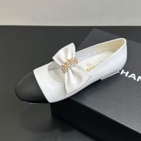 Chanel G46811 Mary Janes with Woven Chain Bow Women in Lambskin White