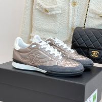 Chanel G47008 Sneakers Women in Laminated Lambskin and Suede Grey