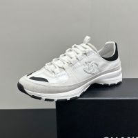 Chanel G47010 Sneakers Women in Calfskin and Suede White