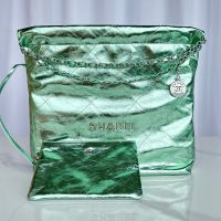 Chanel AS3261 22 Handbag in Shiny Calfskin Green