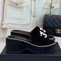 Chanel Platform Slides with Pearls Logo and Woven Chain Women in Quilted Silk Black