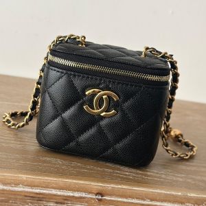 Chanel 66006 Cosmetic Bag with Chain Beads in Texture Calfskin Black