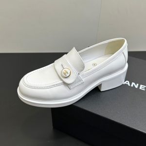 Chanel G46796 Moccasins with Enamel Buttons Women in Calfskin White