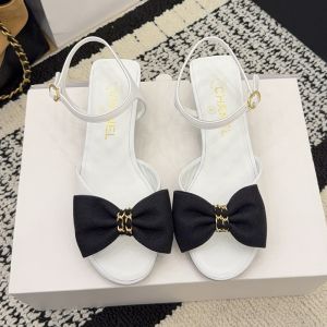 Chanel G46813 Bow Sandals Women in Grosgrain and Leather White/Black