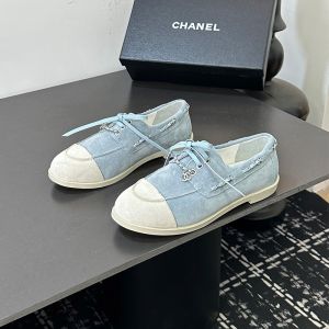Chanel G47005 Moccasins Women in Suede Light Blue