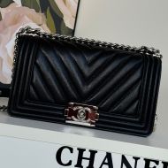 Boy Chanel A67086 Handbag with Ruthenium Finish Logo in V-Type Texture Calfskin Black/Silver
