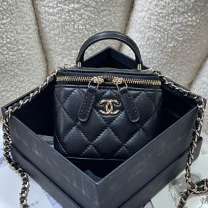 Chanel AP2198 Clutch with Chain in Lambskin Black