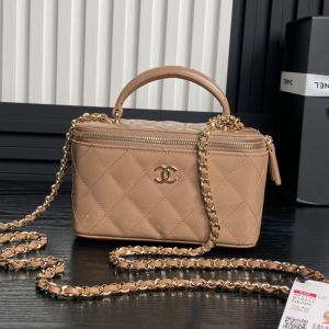 Chanel AP2199 Clutch with Chain in Patent Leather Apricot