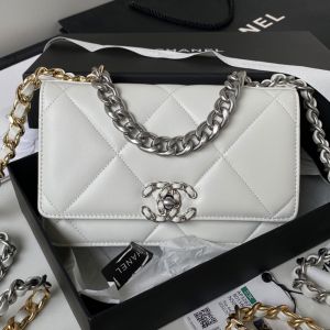 Chanel AP3267 19 Wallet with Chain Strap in Shiny Lambskin White/Silver