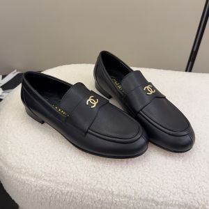 Chanel G46417 Moccasins with Metal Logo Women in Calfskin Black