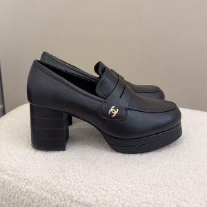 Chanel G46796 Heeled Moccasins with Metal Logo Women in Calfskin Black