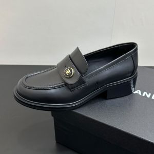 Chanel G46796 Moccasins with Enamel Buttons Women in Calfskin Black