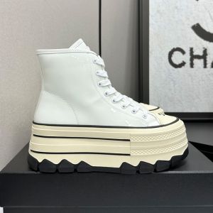 Chanel High-Top Platform Sneakers with Interlocking CC logo Women in Patent Leather White