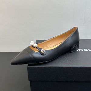 Chanel Mary Janes with Pearls Women in Lambskin Black