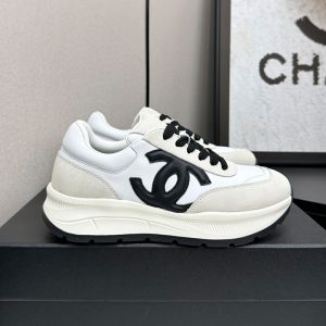 Chanel Platform Sneakers with Interlocking CC Logo Women in Calfskin and Suede White/Black